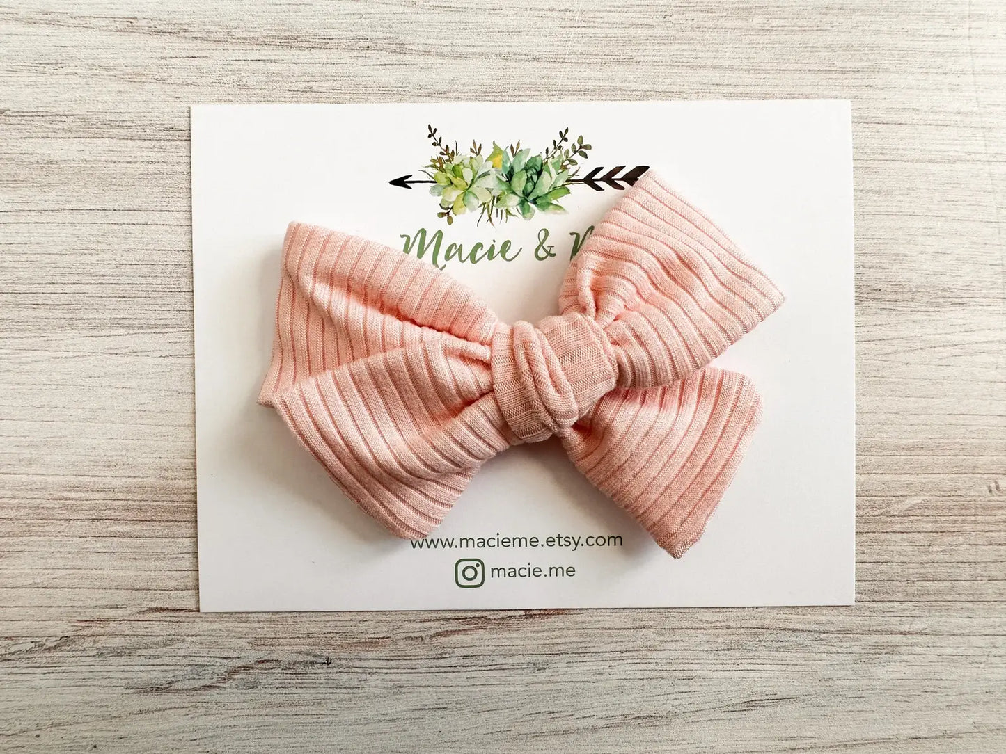 Pink Ribbed Schoolgirl Bow(s)