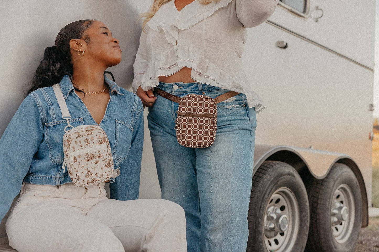 Outlaw Crossbody Sling