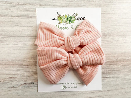 Pink Ribbed Schoolgirl Bow(s)